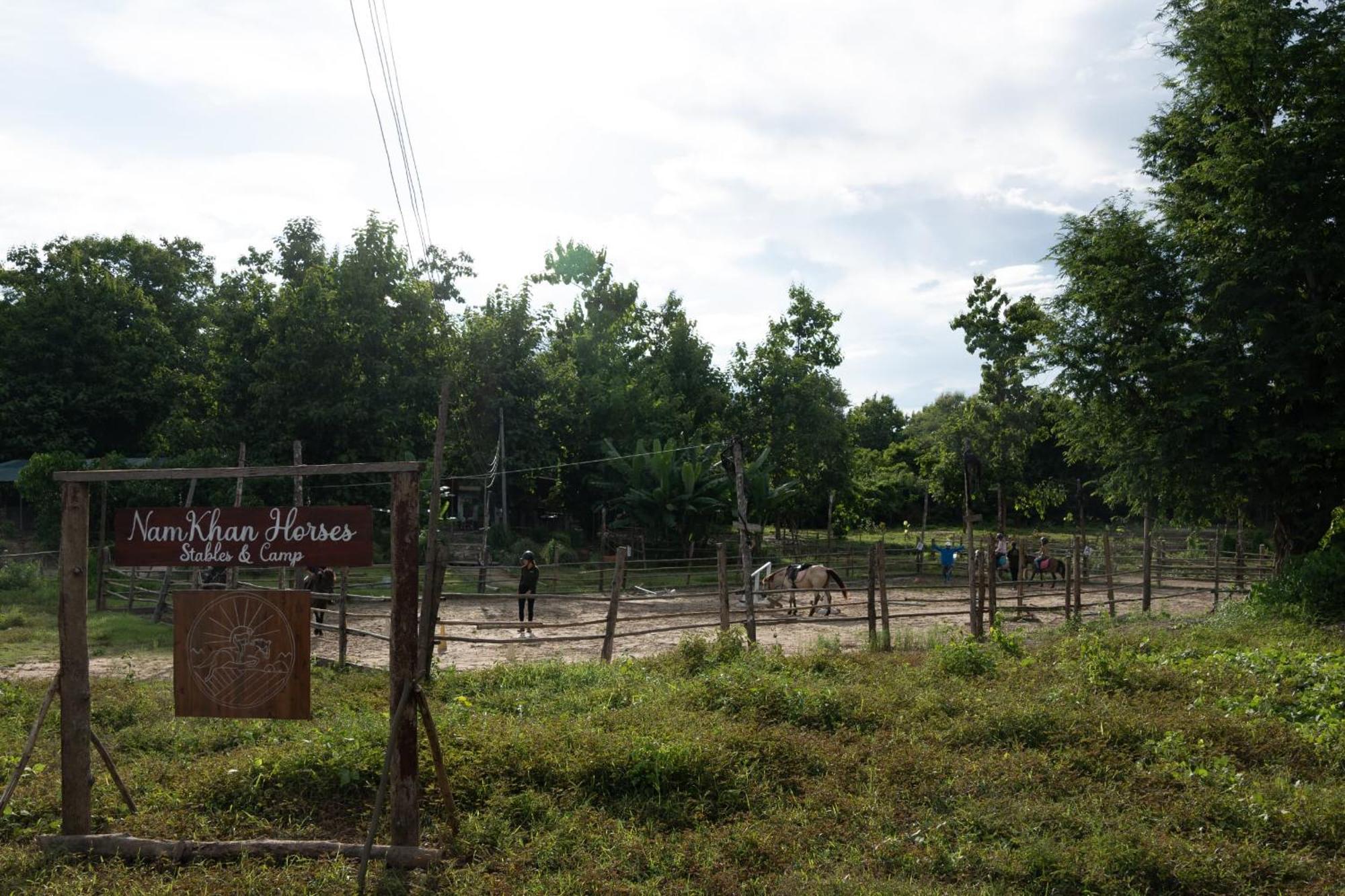 Namkhan Horses Stables Luang Prabang Luaran gambar